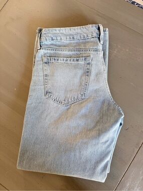 Hollister Women’s Pale Blue Straight-Leg Jeans